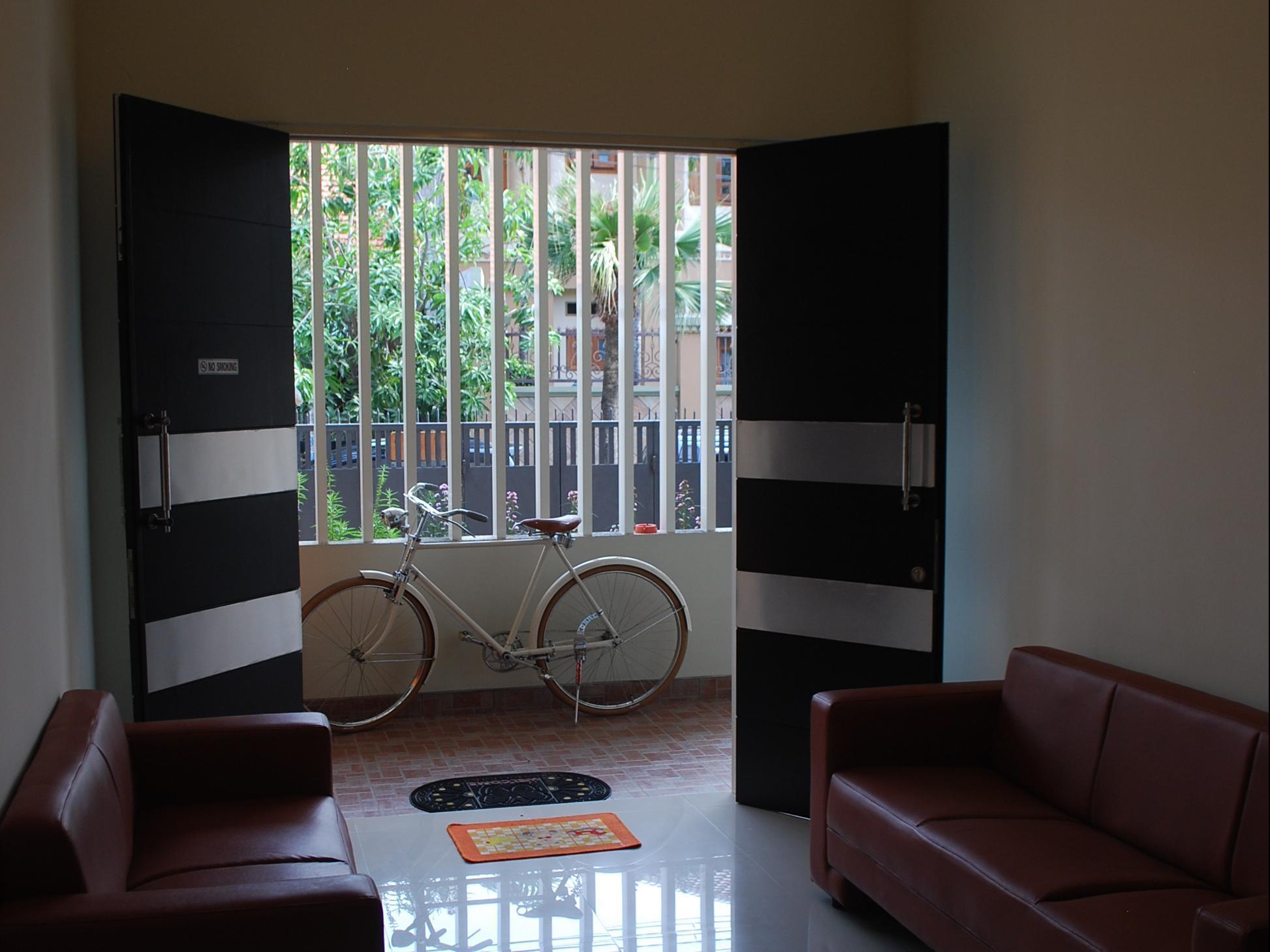 Hotel Ikiru To Live à Sorabaya Extérieur photo